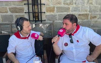 Unai Hualde: "Gobernu negoziazioaz galdezka gerturatu zait jende asko Sanferminetako parrandetan"