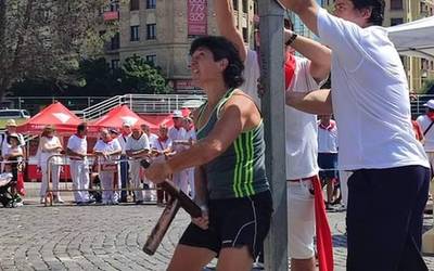 Sasoian segitzen du Maika Ariztegik
