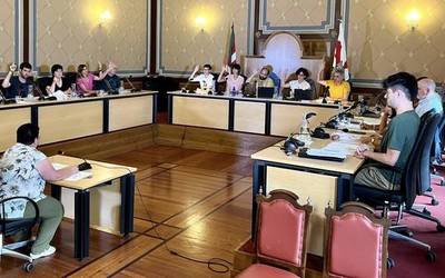 Udal Gobernuaren liberazioak, "ezinbestekoak" EH Bildurentzat eta "gehiegizkoak" EAJrentzat