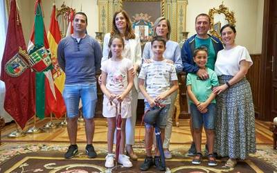 Iratxe Calvo eta Amets Busto izango dira Edurne eta Zeledon Txiki