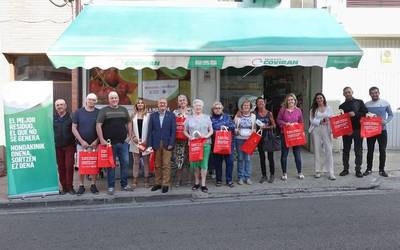 40 udalerrik baino gehiagok eman dute izena uda honetan ‘Erosketa arduratsuaren zerrendan’