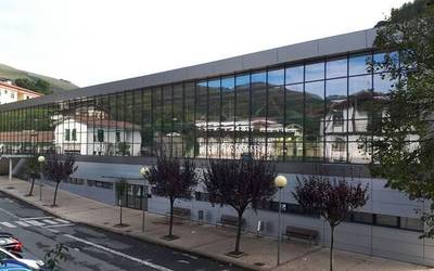 Bihartik abuztuaren 27ra Leitzako kiroldegia eta frontoia itxita izanen dira