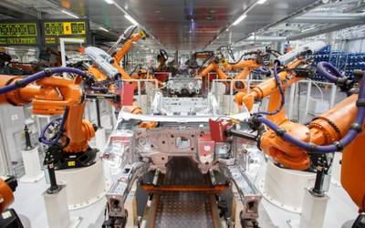 Volkswagen Nafarroak ez du bateria lantegirik izango