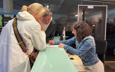 Bailara bisitatu duten turista kopuruak gora egin du