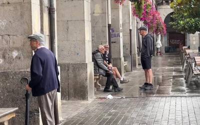 Nola bizitzen ari dira abuztua debagoiendarrak?