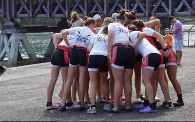 Zarauzko Ikurrina lortzeko lehia izango dute gaur Telmo Deunen bi traineruek