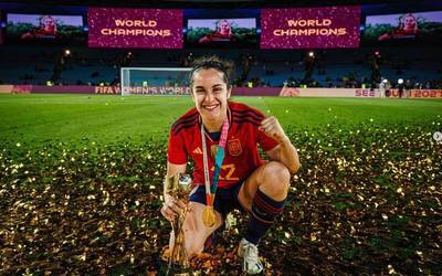 Oihane Hernandez, sopeloztar bat munduko futboleko txapeldun