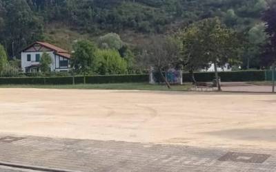 Sopelako Udalak behin behineko aparkalekua gaitu du Arabeta kalean