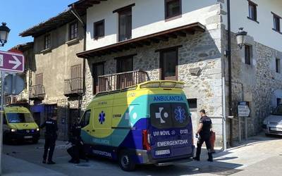 Arrasateko anbulantzia medikalizatua berriro ere mediku barik aritu dela salatu du EH Bilduk
