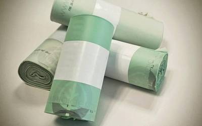 Poltsa konpostagarriak, herriko zortzi saltokitan eskuragai