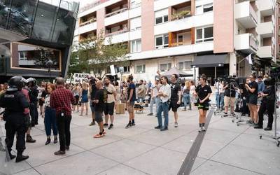 "Detective Touré" telesailak bizitza hartu du Algortako Muxikebarri Antzokian