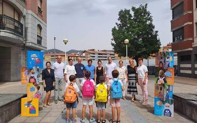 'Motxila Durangon bete' kanpainak tokiko kontsumoagaz jantziko du eskola itzulera