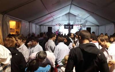 [EGITARAUA]: Lotxo taldearen erromeria eta DJ Luisma barikuan Abadiñon, Pijama eta Kamisoi egunean