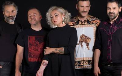 Hamabosgarren Errekan Gora musika jaialdia, abiatzeko prest Eskoriatzan