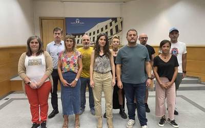 Anbulatorioa Latiorron eraikitzeko obra lizentzia eman du Udalak, baina salatu du lurren lagapenak urtebete eman duela geldirik