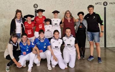 Aldaregiak eta Iturriaga leitzarrak irabazi dute Iruñeko San Fermin txiki pilota txapelketa