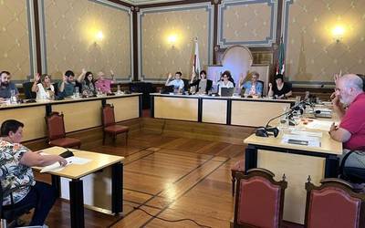 Udal langileen artean "jarrera desegokiak" ekiditeko 'Zero tolerantzia' aitorpena onartu dute