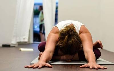 Euskarazko yoga saioetan izena eman daiteke Getxon