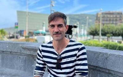 Jon Plazaola: "Aita-alaba harremanez gain, thrillerretik ere asko du Itxaso telesailak"