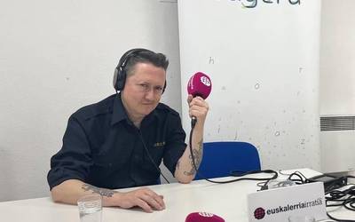 Fermin Muguruza: "Bidasoak ez gaitu banatzen, elkartzen gaitu"
