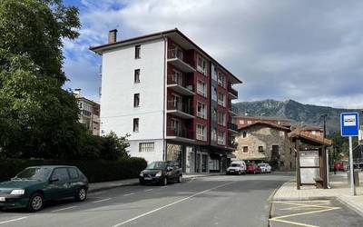 Belaunaldien arteko tailerra eta txokolatada Atxondon Nagusien Eguna ospatzeko