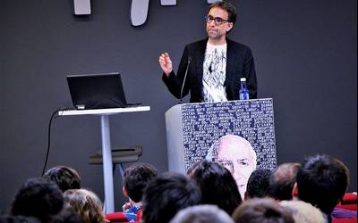 60 lagunetik gora bilduko dira zapatuan, Euskara ala ezkara Literaturan? jardunaldian