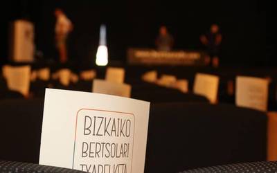 Jone Uria eta Unai Mendiburu getxoztarrak, Bizkaiko Bertsolari Txapelketako finalaurrekoetara