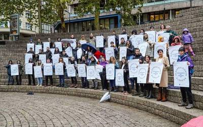Oldarraldiaren aurrean, Gasteiz ere euskararekin bat