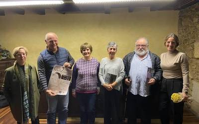 [ARGAZKI GALERIA]: Zubiaurre familiako kide guztiak batera daude gaurdanik,  sorterriko goxotasunean