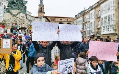 Serunion enpresari 40.000 euroko isuna jarri diote, eskola jantokietako arazoengatik