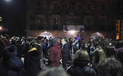 Jendetza bildu da Elizondon indarkeria matxistaren kontra