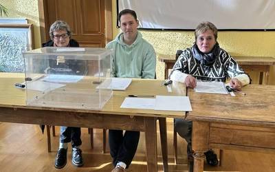 Hautetsontzia hutsik gelditu da Areson