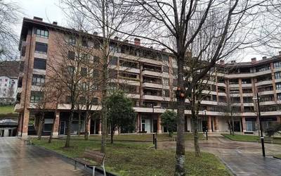 Udalak ez labaintzeko tratamendua emango du Altzibar etorbideko espaloian eta Anaitasuna plazan