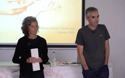 'Gazteak eta hizkuntz-ondoeza. Azalberritzearen erronka' hitzaldia osorik, bideoan
