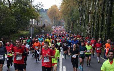 Tren zerbitzu berezia izango da Behobia-Donostia lasterketagatik