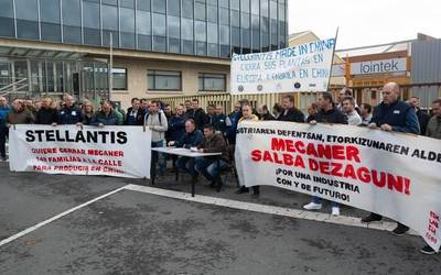 Mecanerreko langileek enpresako bideragarritasun-plan bat egiteko prozesua hasi dute, ikuspegi ekosoziala aintzat hartuz