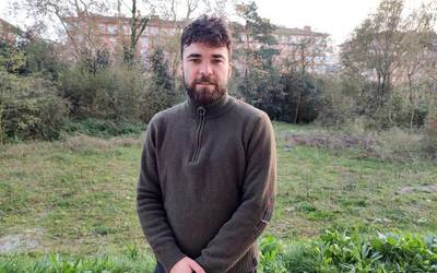 “Antzezlana hartu-eman toxiko baten inguruko istorioa da"