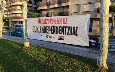 Segi dezagun 78ko erregimena pitzatzen, segi dezagun Euskal Herria eraikitzen