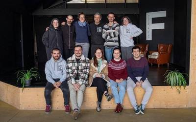 Lanean daude gaur Aiaraldea Kooperatiba Elkarteko langileak, euskal egutegi propioaren alde