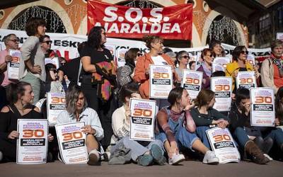 Hamaika ekimen Aiaraldeko kaleak zaintza eskubide kolektiboaren alde hartzeko