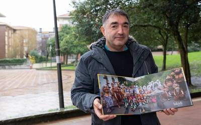 Aritza Bergara: "Mitologiara bueltatu naiz, umeentzako literaturan hutsunea zegoela uste nuelako"