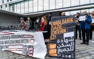 Autodefentsa Juridikorako Gida aurkeztu dute, Gasteizen errolda eskatzeko