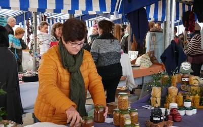 Hilaren 24an Neguko Azokak bertako produktu eta artisautzaz beteko du Aldai Plaza
