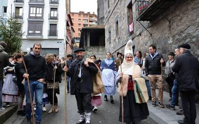 Etorri dira Olentzero eta Mari Domingi