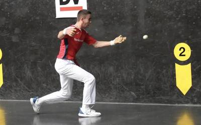 Bankoa Abanca-El Diario Vasco torneoko final laurdenak jokatuko dira gaur, Araneko frontoian