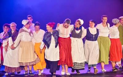 'Herribil' ikuskizuna eskainiko dute gaur gauean kiroldegian