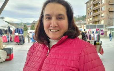 "18 urterekin hasi nintzen ogia saltzen azokan eta 28 urte igaro dira geroztik"