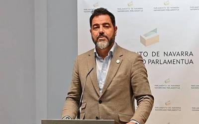Iruñeko zinegotzien kontrako presio eta erasoak salatu ditu PSNk