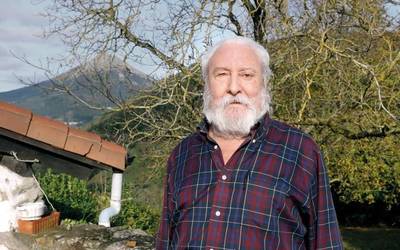 Angel Larrañaga: "Osasunik bermatzen ez duen gizartea, gizartea bidegabea da"