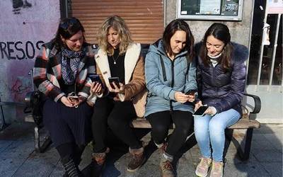 Pantailen eta mugikorren erabilera desegokiaren aurrean, Jaso Burua Soraluze ekimena